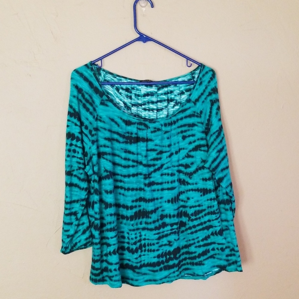 Large Chaus Sport 3/4 sleeve shirt